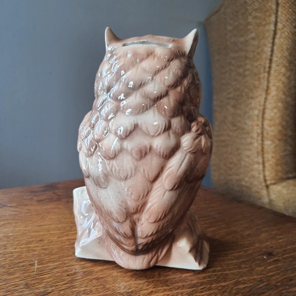 VINTAGE CERAMIC BROWN HORNED OWL 6.5